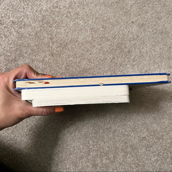 Toddler/Kids 3 Books 📚- Look & Learn Word, Dinosaur Dance/Belly Button Button - Picture 9 of 10